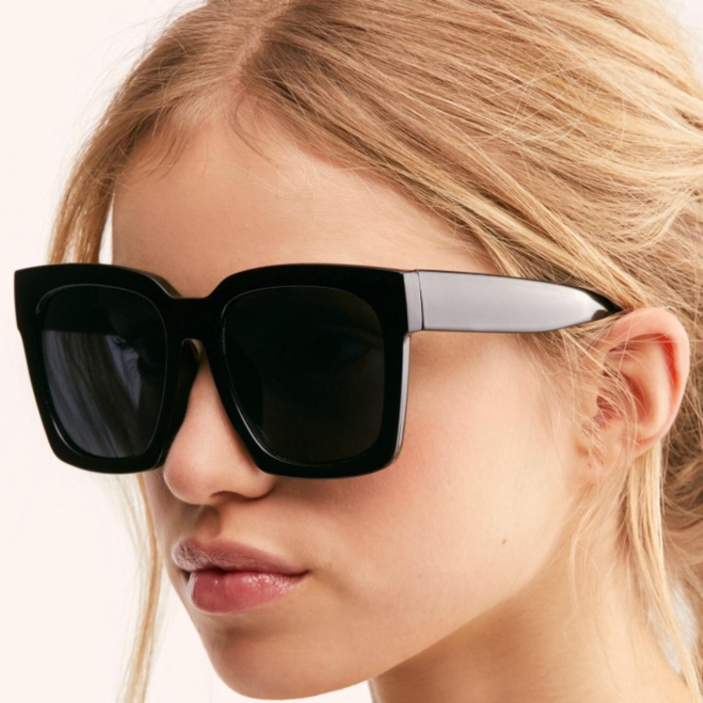 Oversized black Free People Sunglasses
